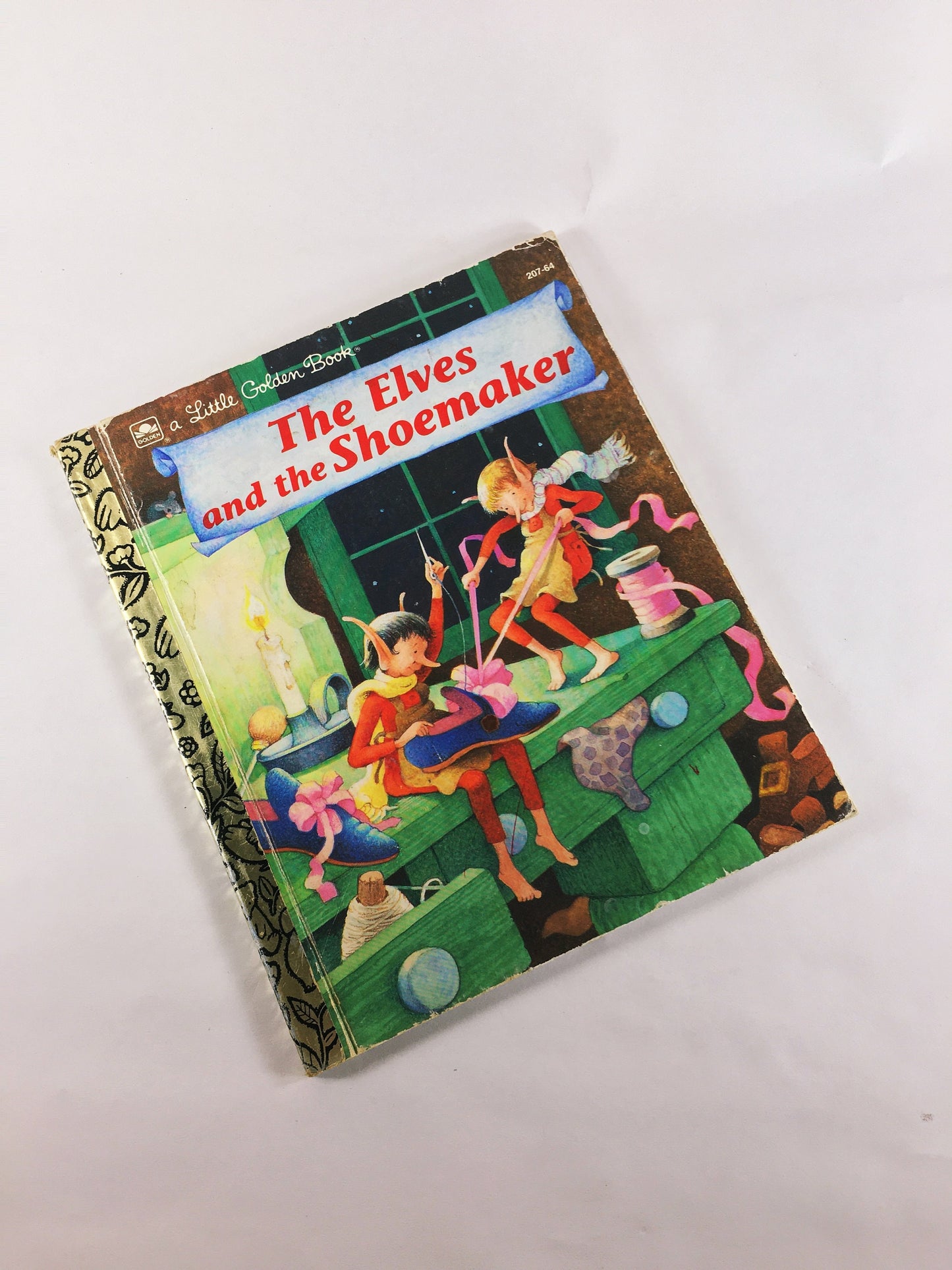 Elves and the Shoemaker Vintage Little Golden Book circa 1983. Children's Christmas stocking stuffer reading Elementary preschool.