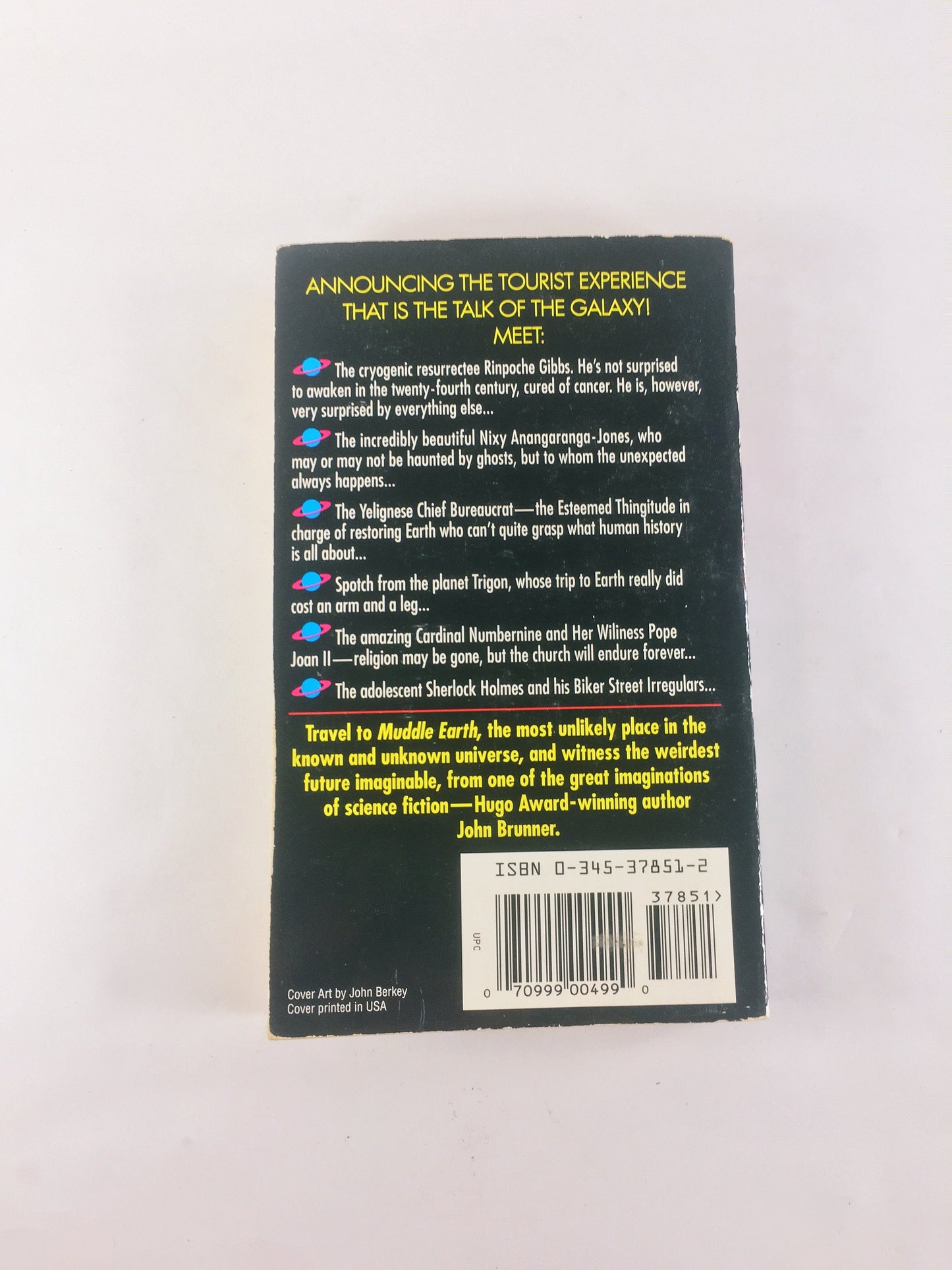 1993 Muddle Earth by John Brunner Science fiction book a man awakened from cryogenic suspension in the 24th century. Time Travel
