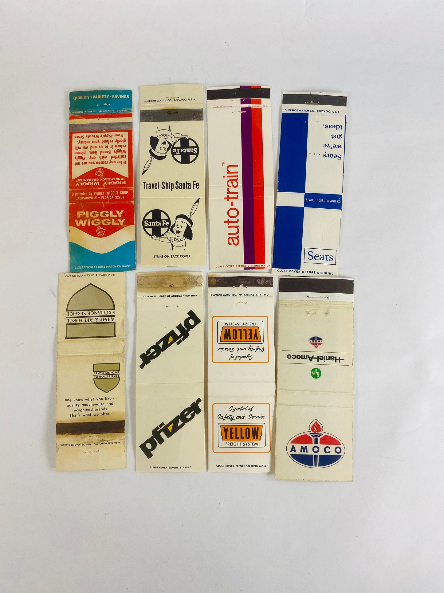 Army & Airforce Exchange Amoco Piggly Wiggly Pfizer Sears Vintage Matchbook cover lot Yellow Freight Auto-Train Merchant advertising