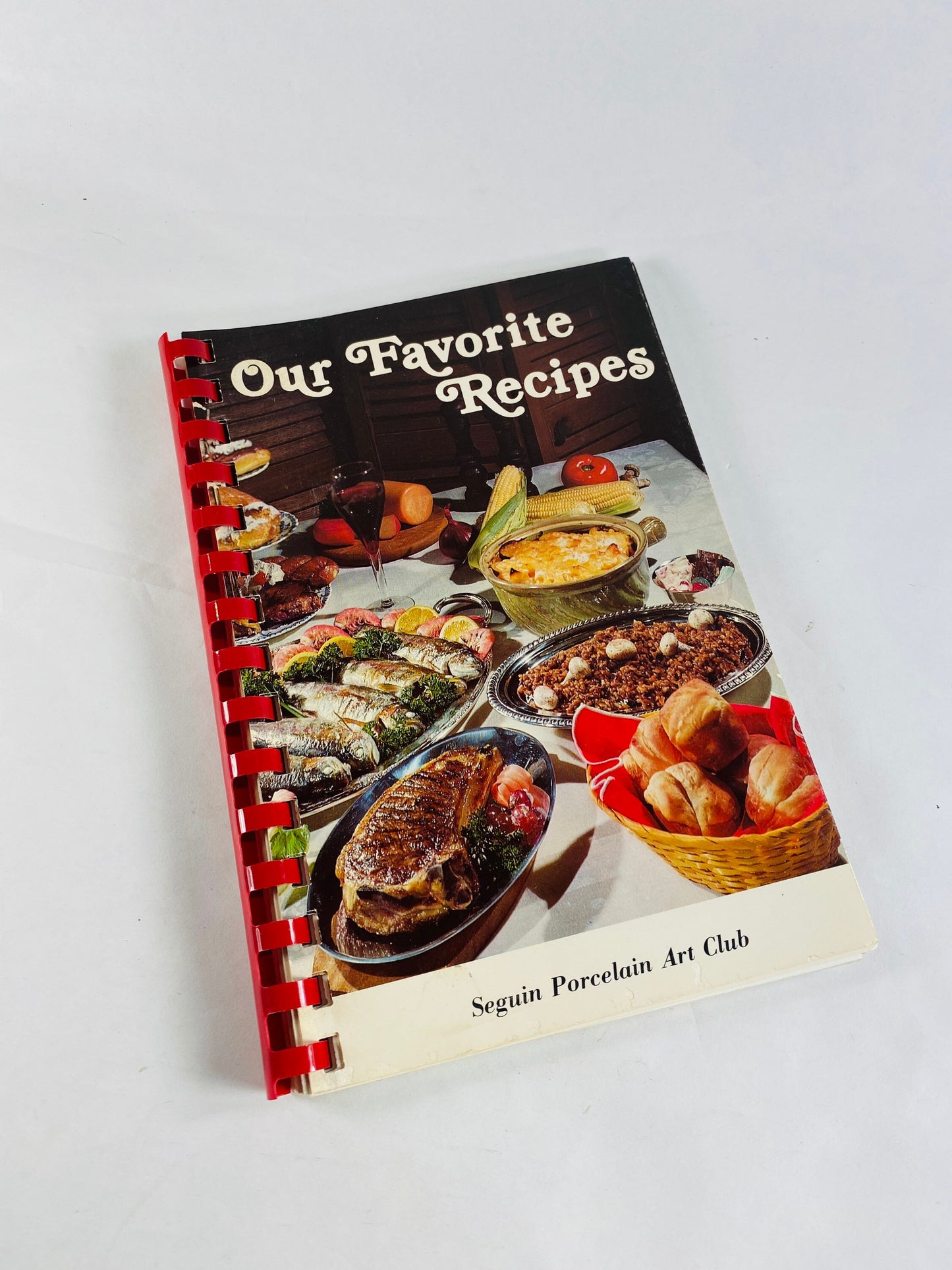 1978 Favorite Recipes of Texas vintage cookbook from the Seguin Porcelain Art Club in Texas. Over 900 recipes.