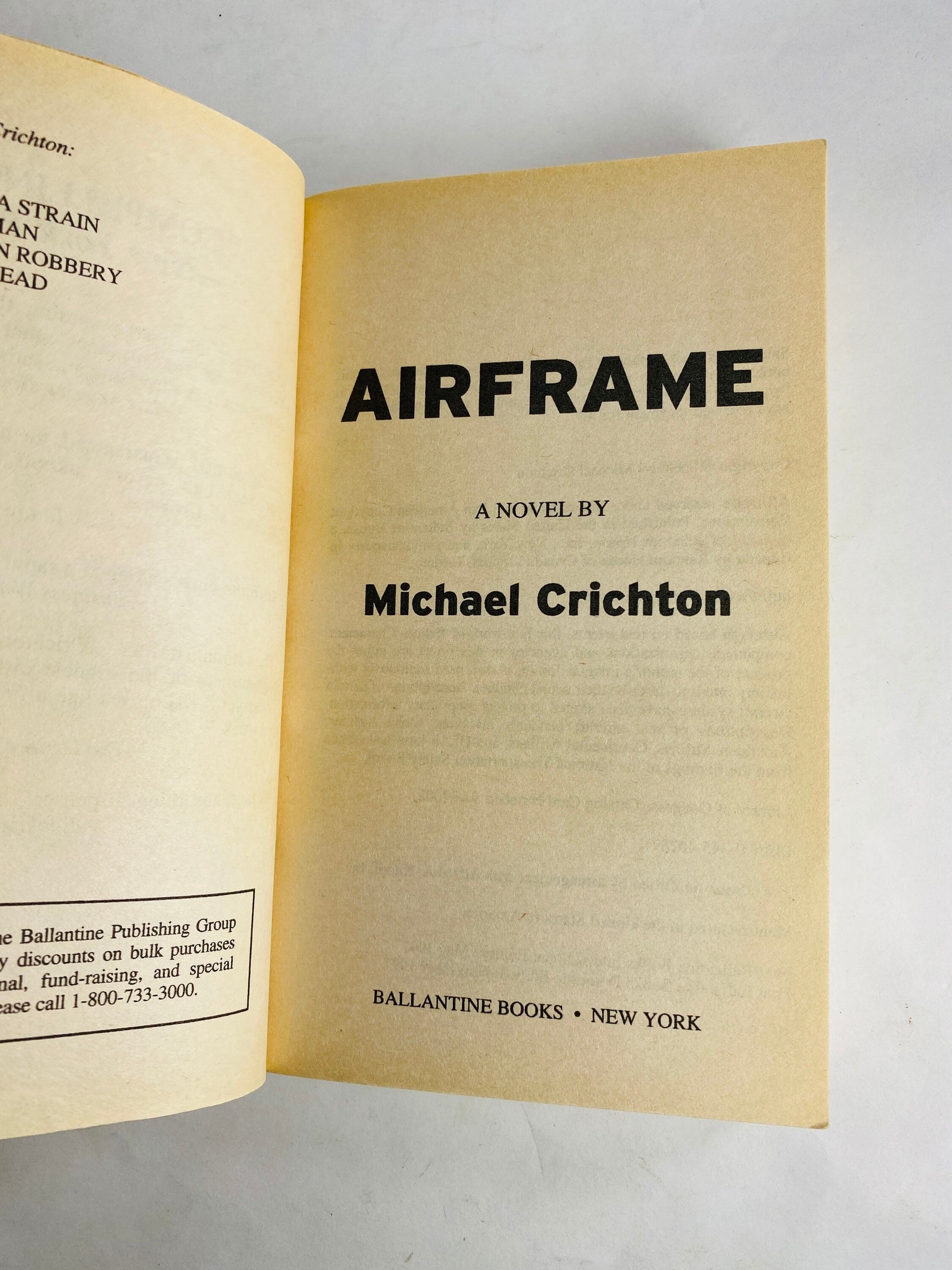 Airframe by Michael Crichton Early PRINTING vintage paperback book circa 1997