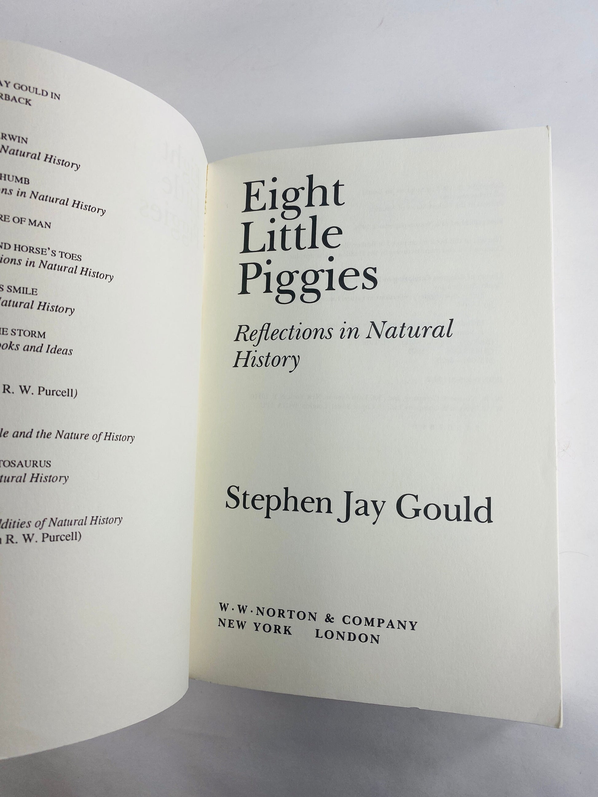 Eight Little Piggies vintage paperback book by Stephen Jay Gould circa  1995. Reflections in Natural History