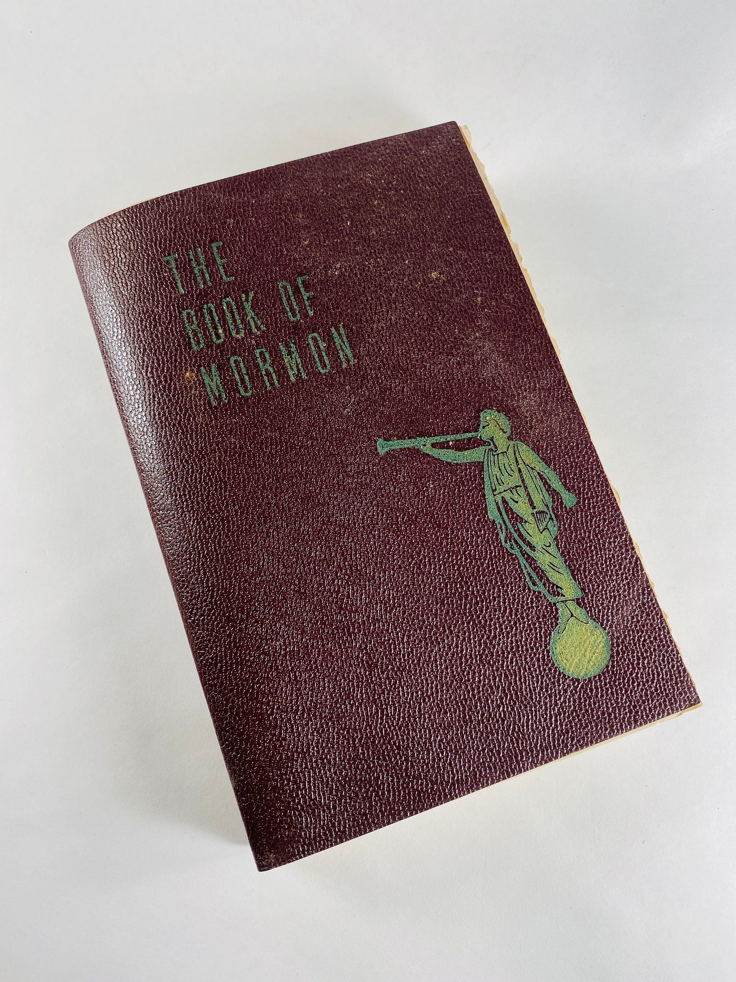 Book of Mormon vintage collectible circa 1950 Church of Latter Day Saints issued for the World's Fair Red soft leather cover LDS