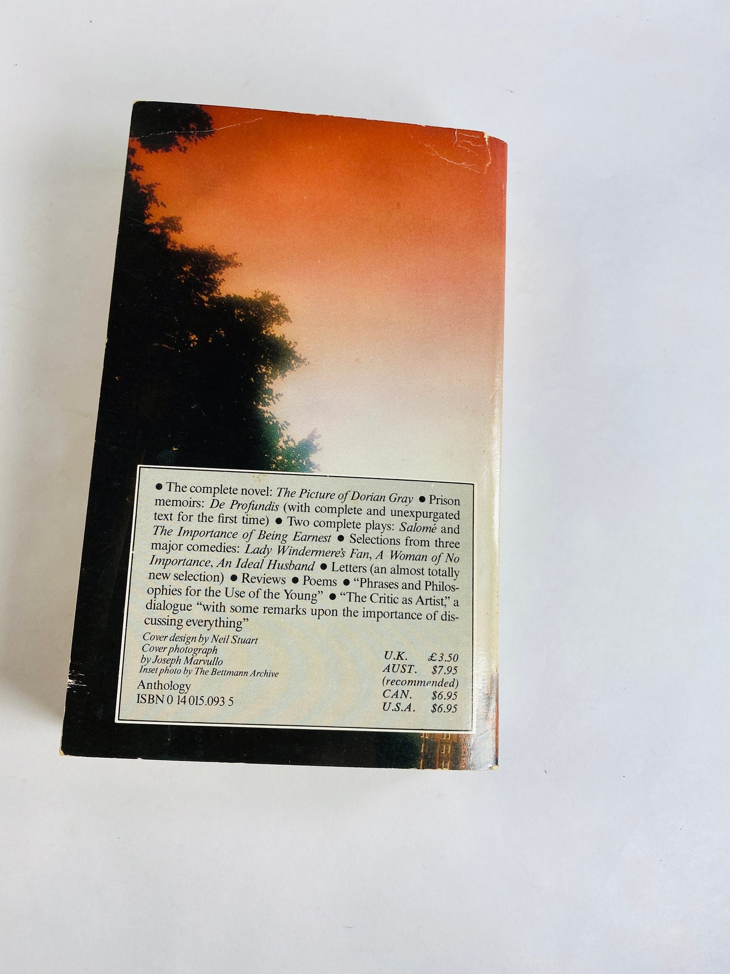 Portable Oscar Wilde vintage Penguin paperback book circa 1982 Picture of Dorian Gray Importance of Being Earnest Harlot's House