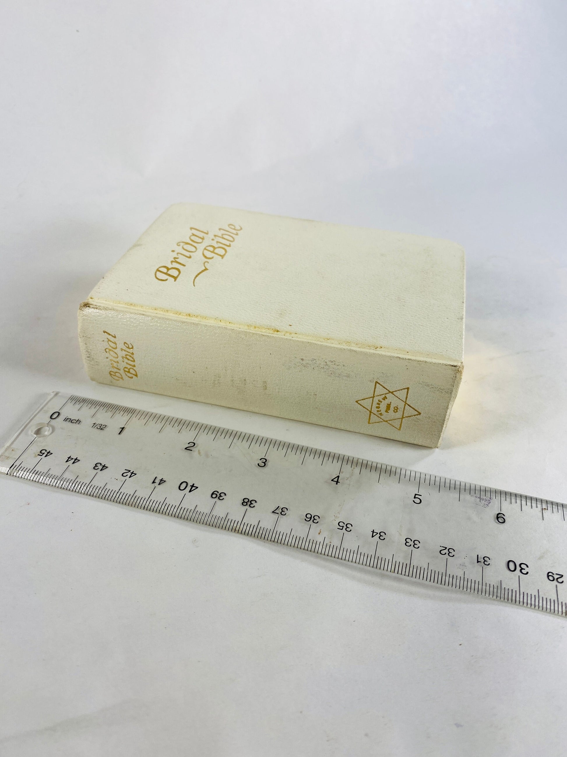 1939 Bride's Bible vintage bridal Tanakh White and gold Jewish Pentateuch Holy Scriptures Torah Judaism five scroll Wedding gift prop