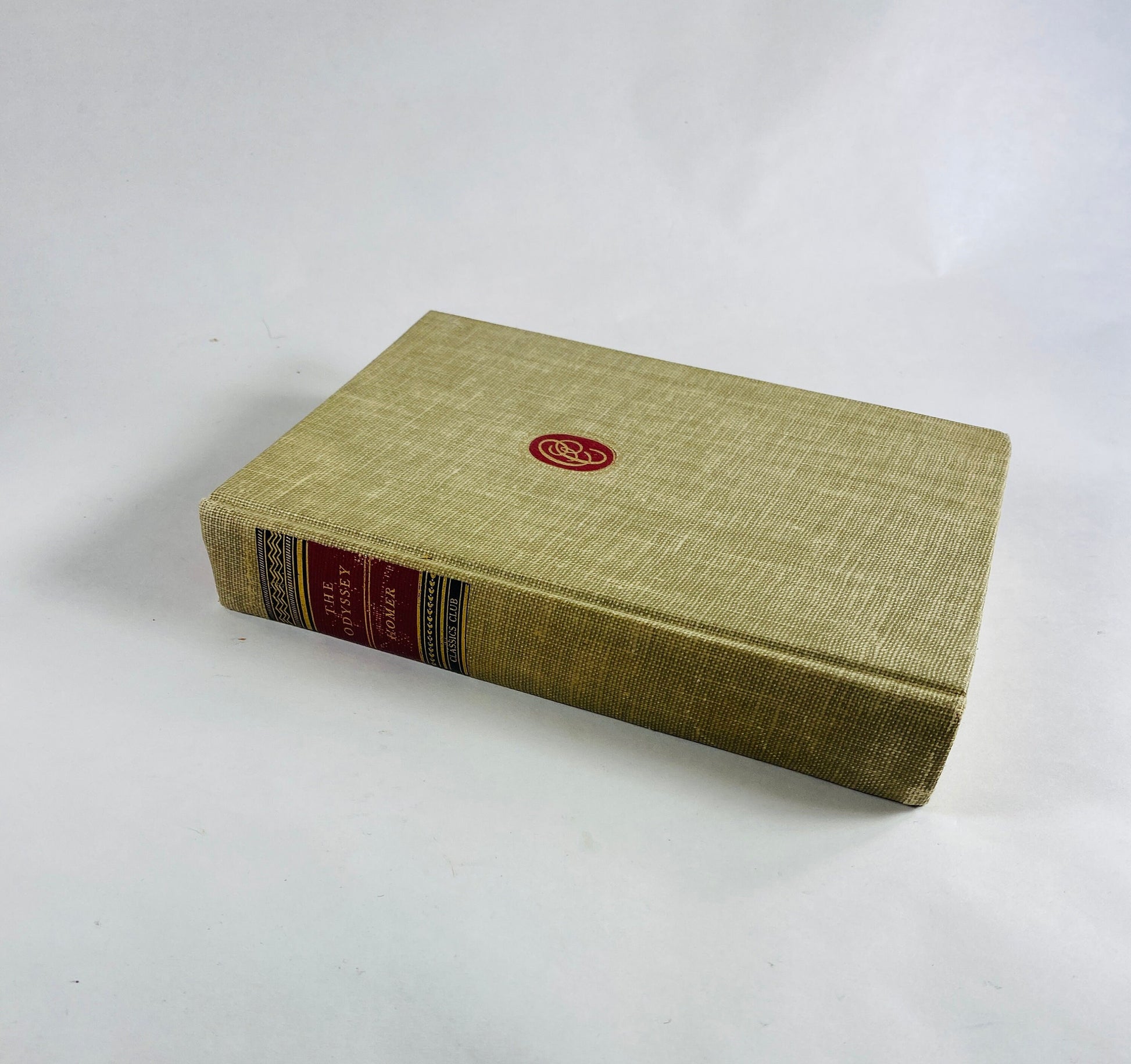 Homer The Odyssey circa 1942. Gray cloth covered vintage book. Greek epic poem set during the Trojan War. Beautiful bookshelf decor!