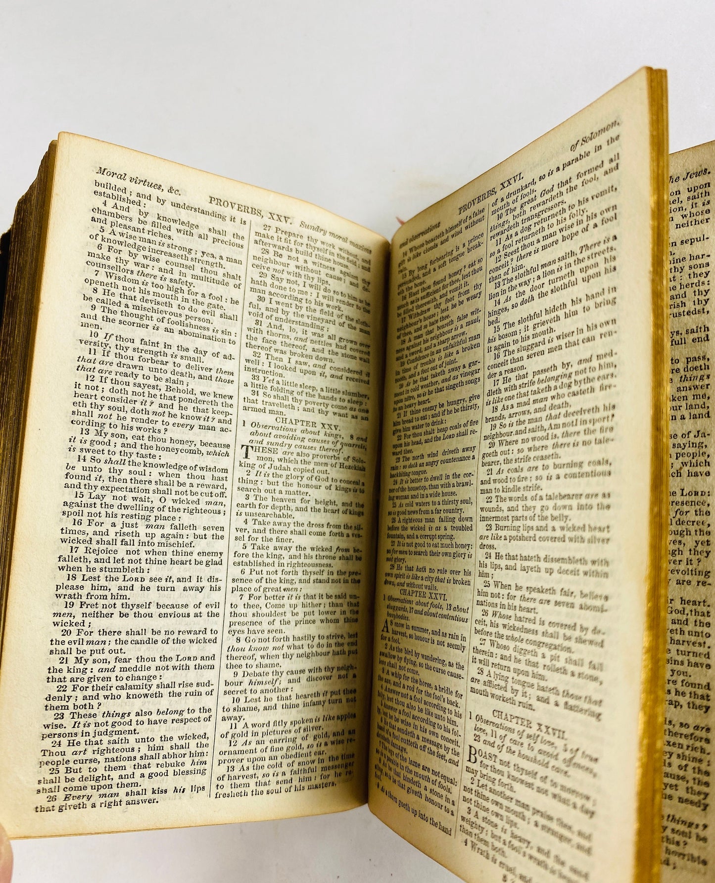 1860 miniature Holy Bible worn leather and stamped gilt Eyre and Spottiswoode for Her Majesty forces King James Old & New Testament book
