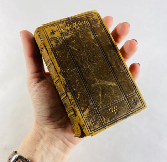 1860 miniature Holy Bible worn leather and stamped gilt Eyre and Spottiswoode for Her Majesty forces King James Old & New Testament book