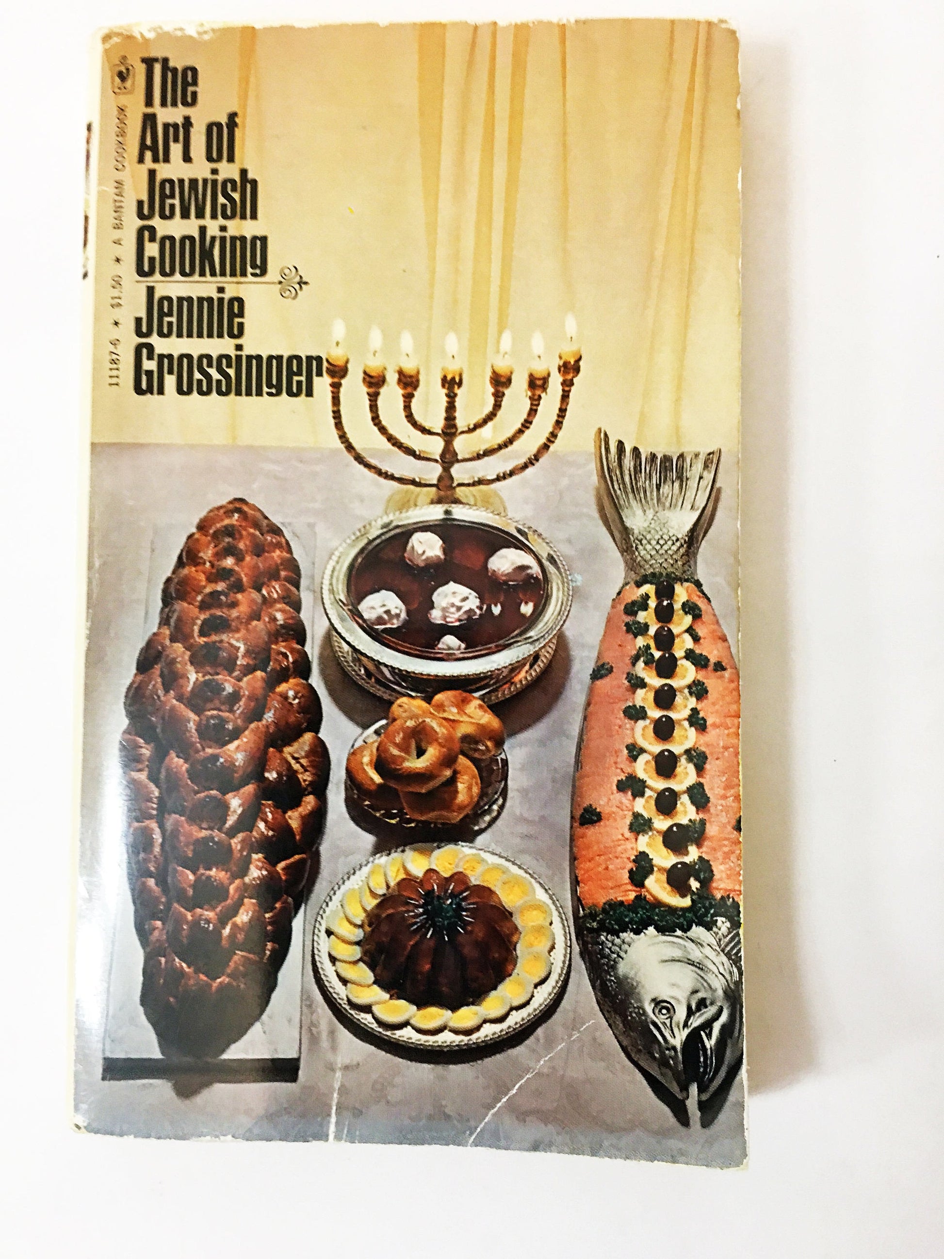 The Art of Jewish Cooking. Jennie Grossinger. Vintage cookbook circa 1977. classic and favorite Jewish recipes. Rosh Hashanah