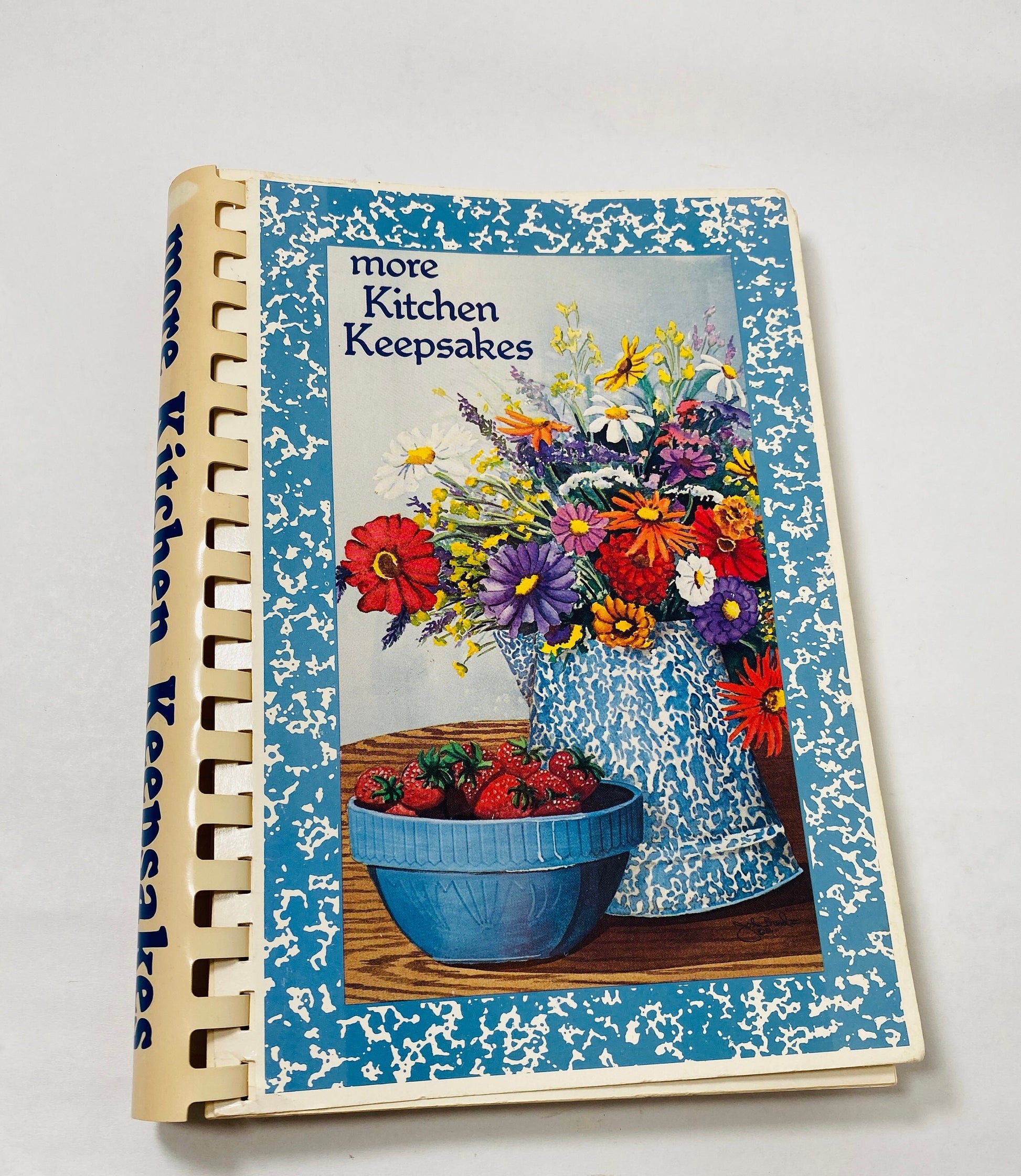 More Kitchen Keepsakes Cookbook EARLY PRINTING Vintage cookbook circa 1986 by Bonnie Welch. Family-Style Cooking