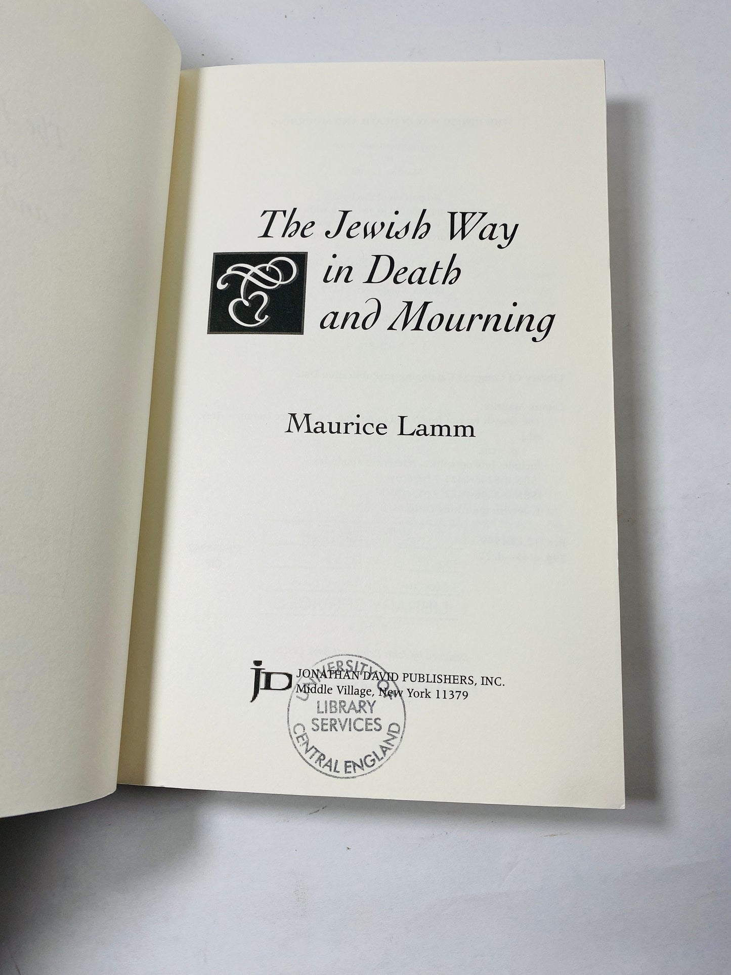 Jewish Way in Death and Mourning vintage paperback book by Maurice Lamm University of England Library customs in mourning