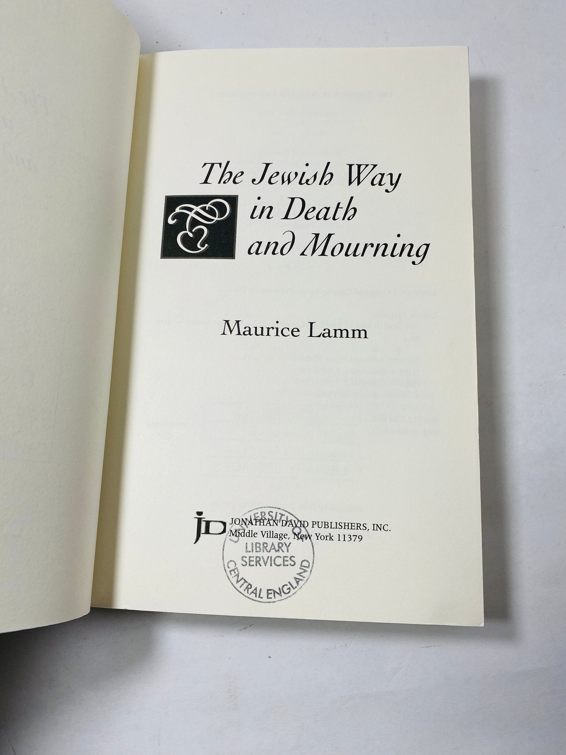Jewish Way in Death and Mourning vintage paperback book by Maurice Lamm University of England Library customs in mourning