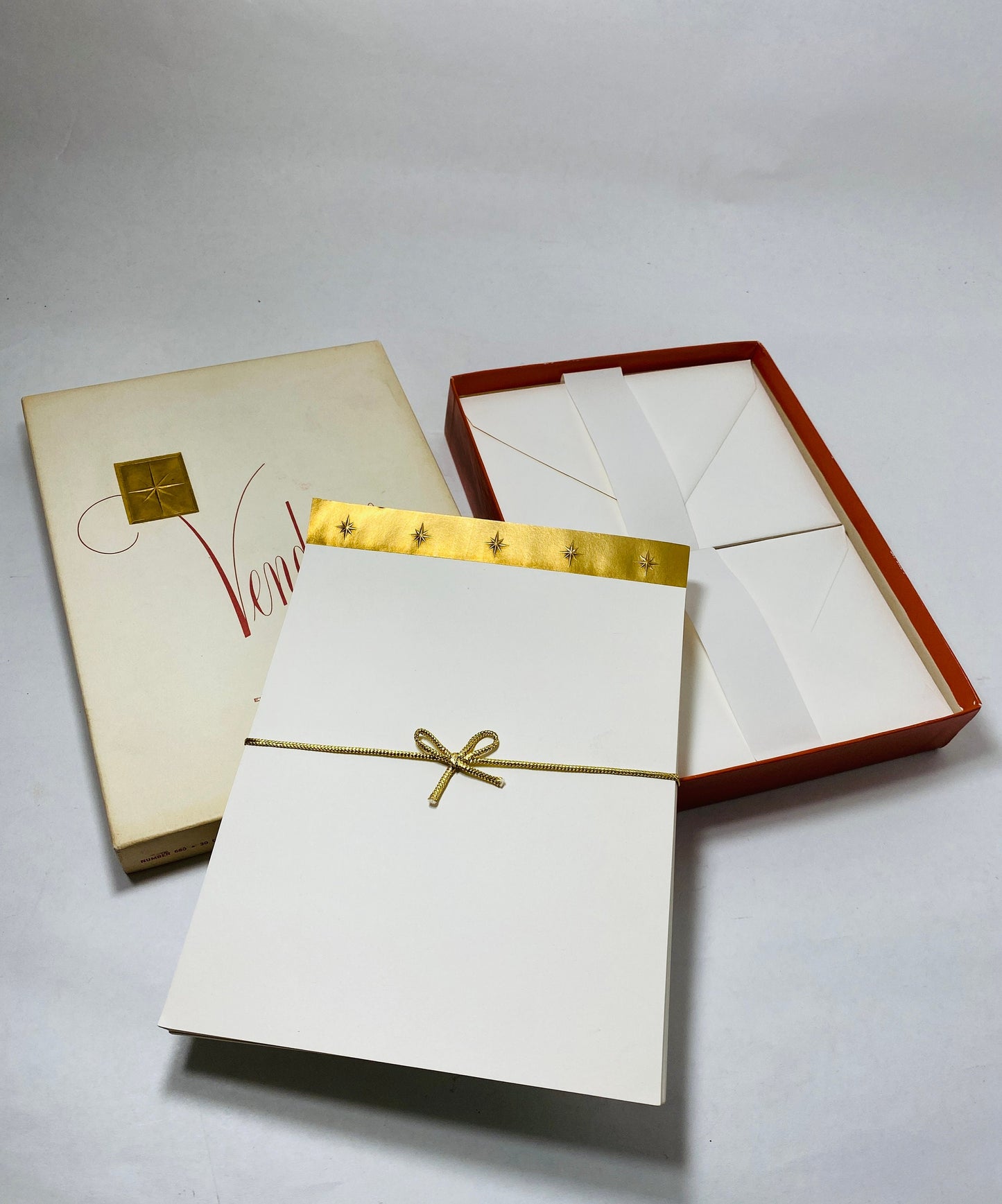 Vintage mid century modern UNUSED Starburst stationary gold Set lovely letter note paper with envelopes MCM circa 1960s 680 Vendome embossed